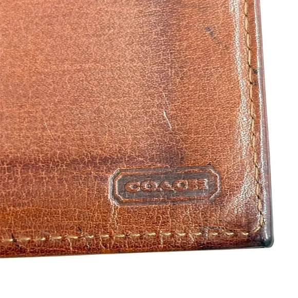 Vintage Coach Women’s Brown Leather Wallet - Luxury Logo Zipper Design - Picture 6 of 11